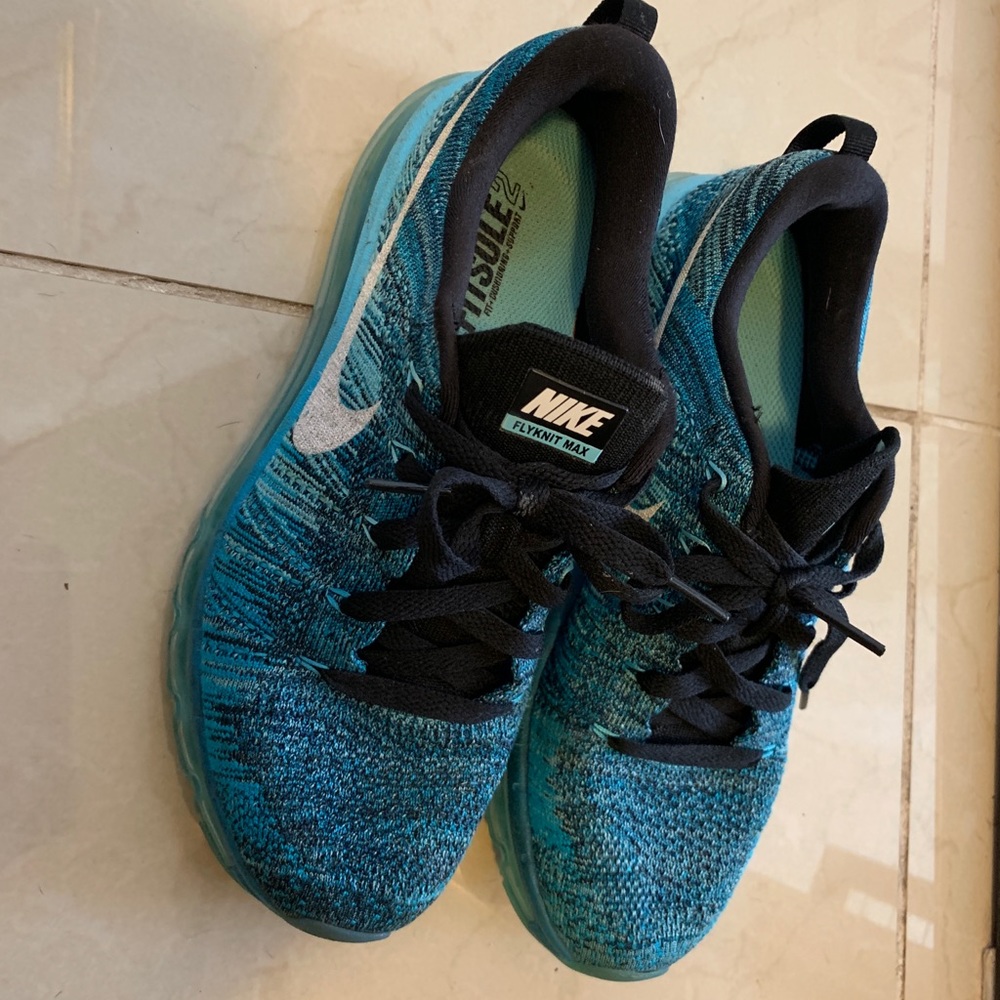 Nike flyknit max